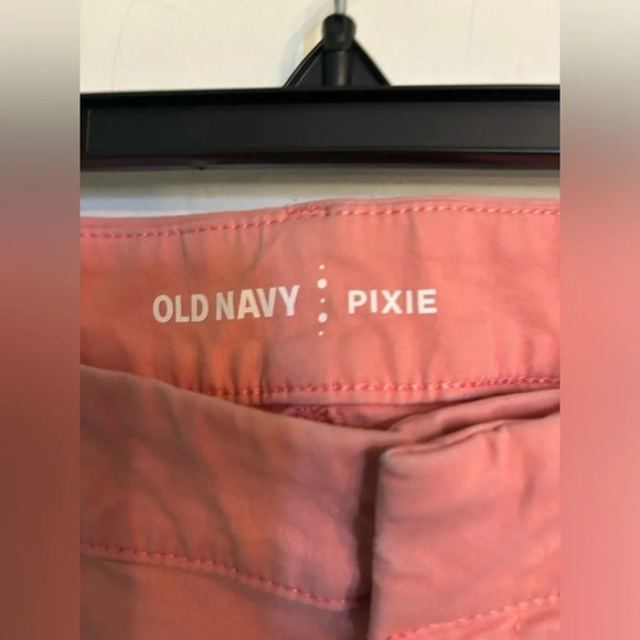 Old Navy Pixie Pant cropped ankle length straight leg 9”rise 26.5”inseam stretch - Picture 5 of 5